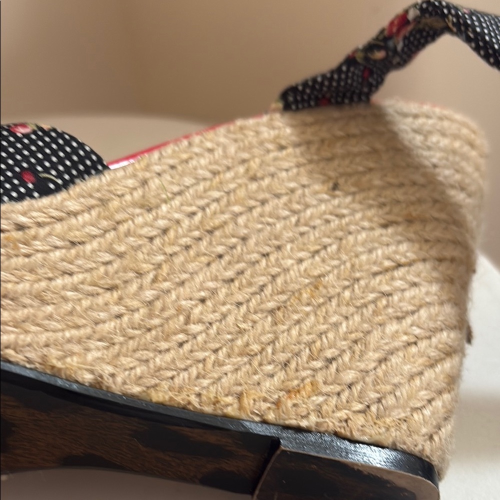 Bettie Page Black and Red Espadrilles with Glamorous Sparkle - Picture 6 of 7